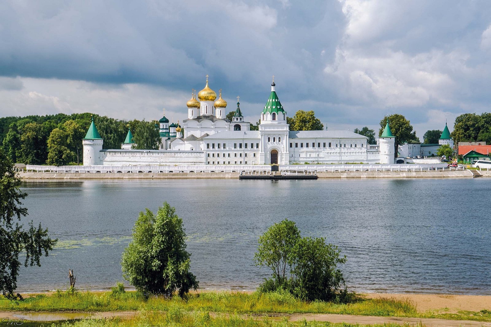 Свято-Троицкий Ипатьевский мужской монастырь - Ярославская и Костромская области