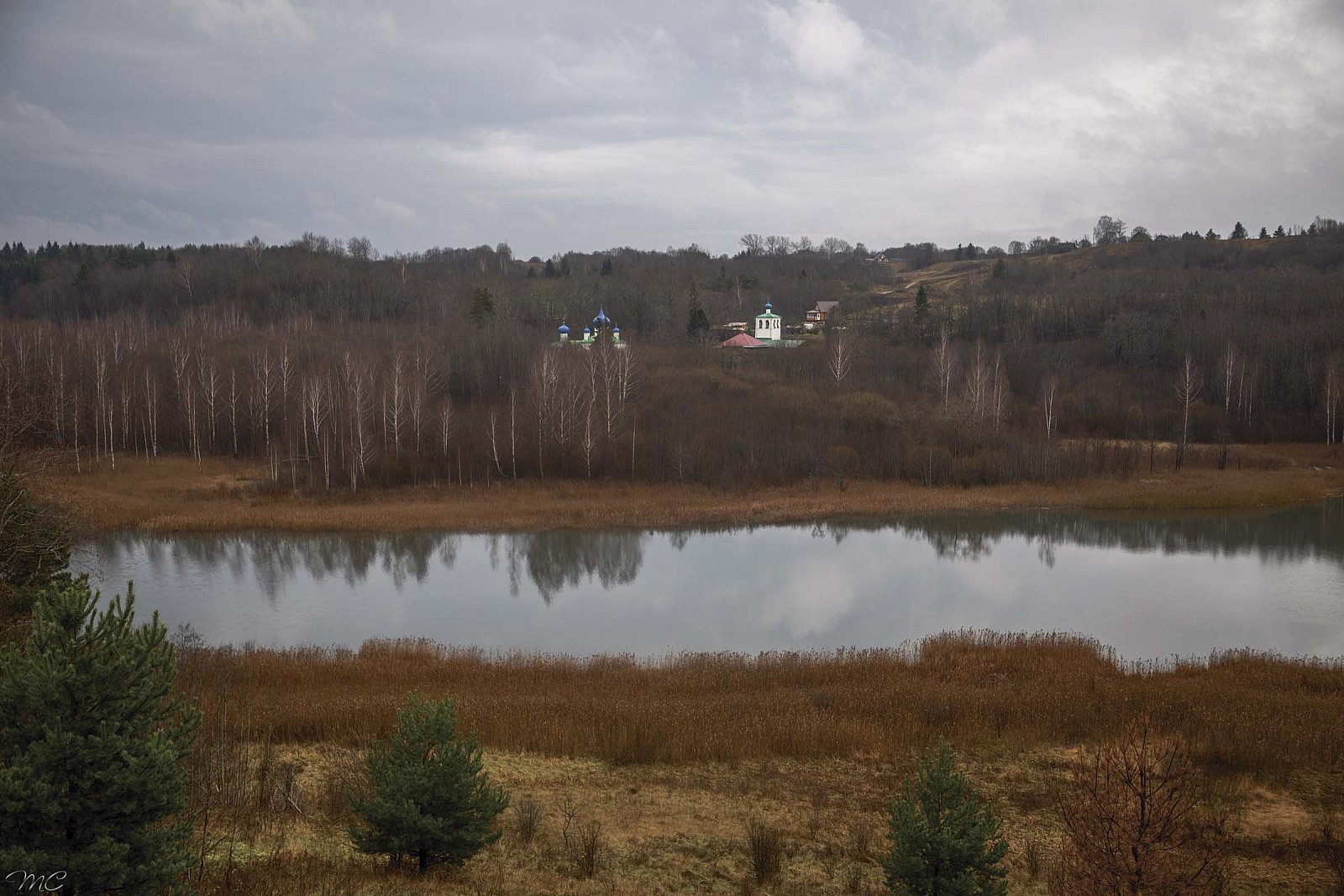 Спасо-Онуфриев мужской скит и озеро Мальское - Псковская область